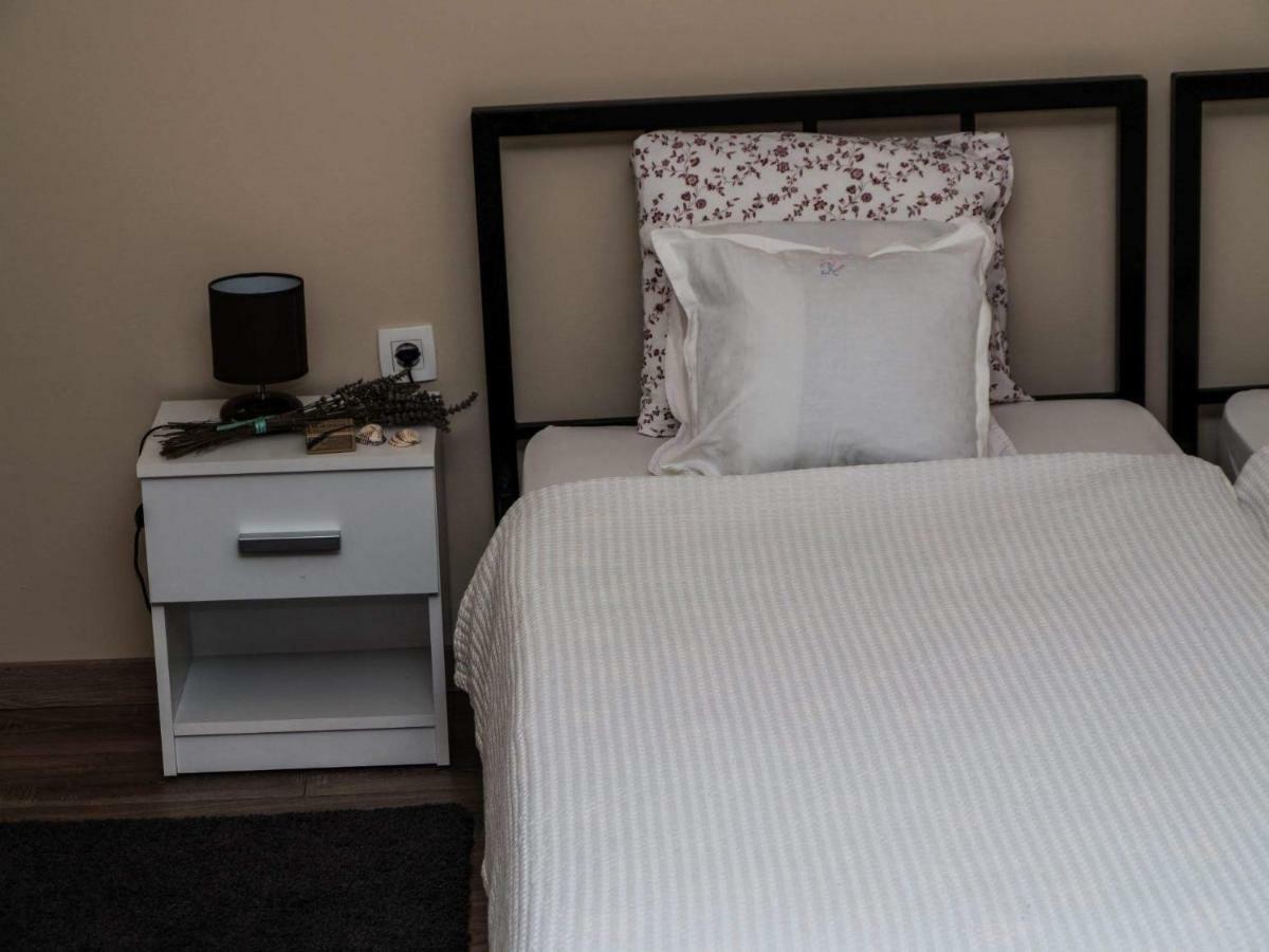 Apartment Dubovac Карловаць Екстер'єр фото